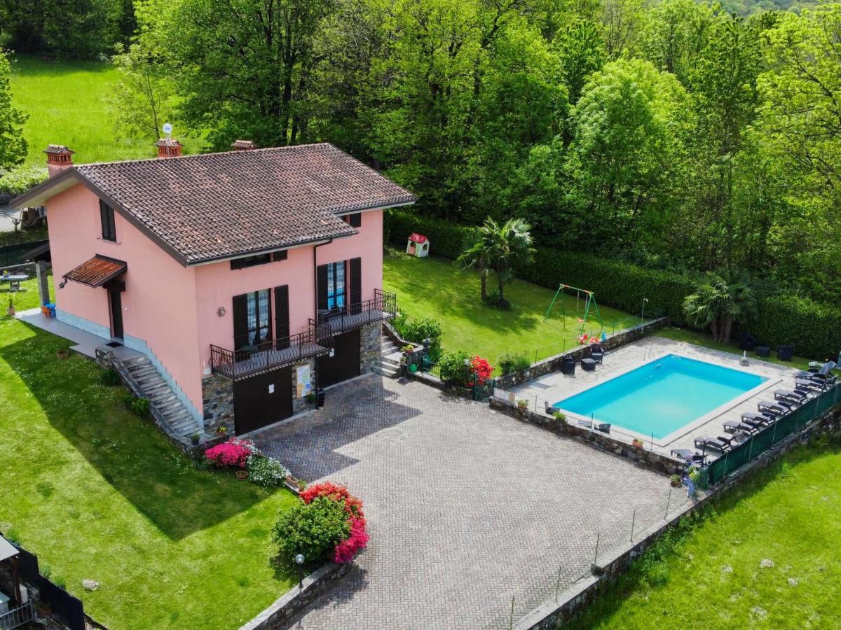 Villa Locazione Turistica Oasi e Relax - CCO410 Colico Esterno foto